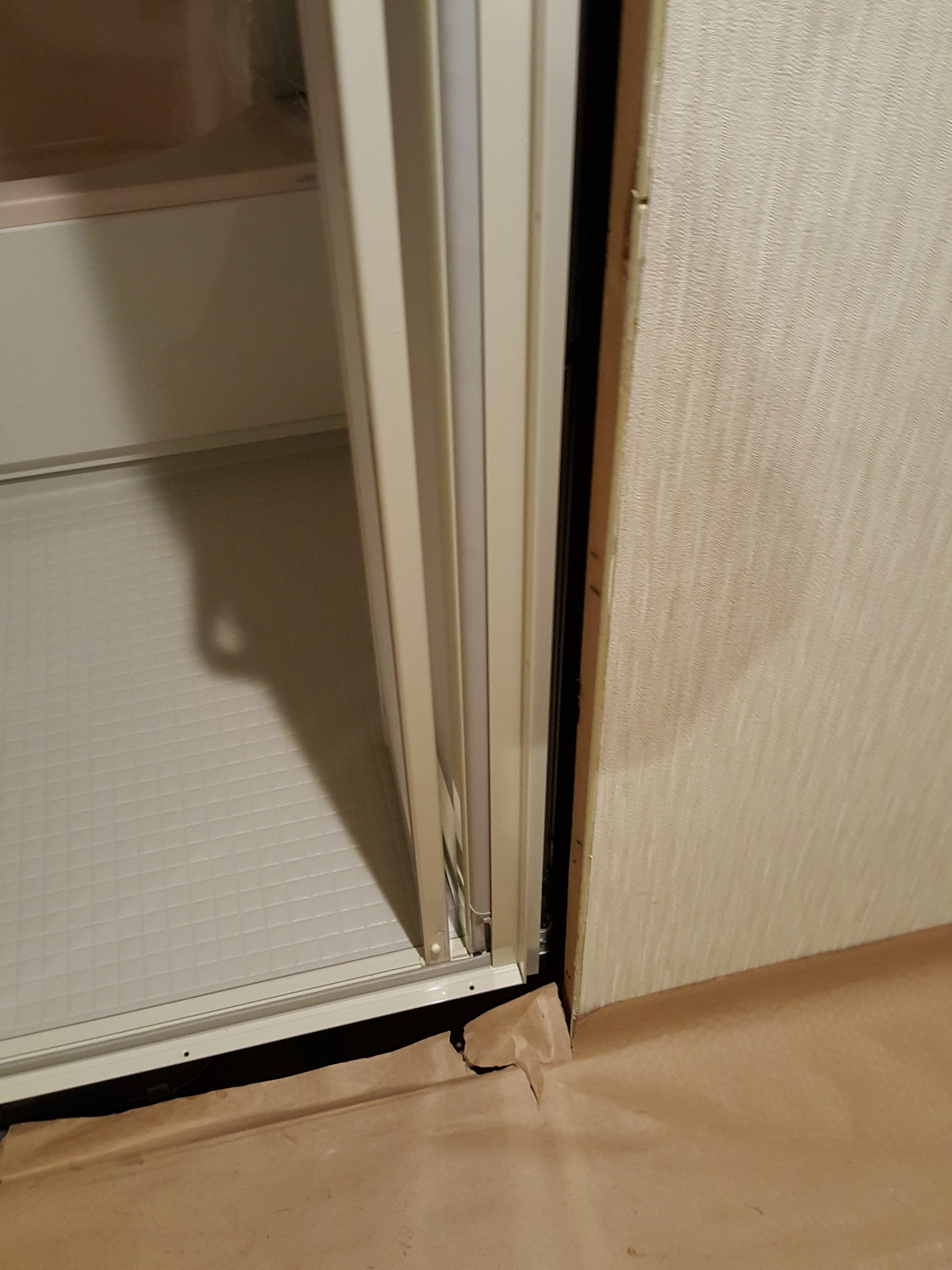 ユニットバス交換のドア枠