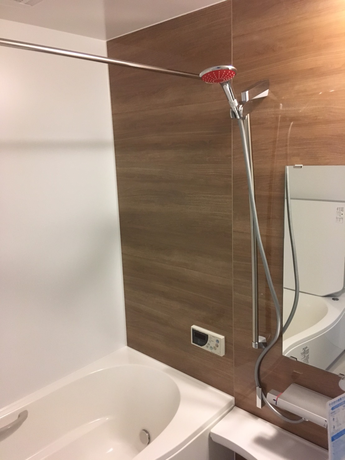 あえて窓を無くす選択