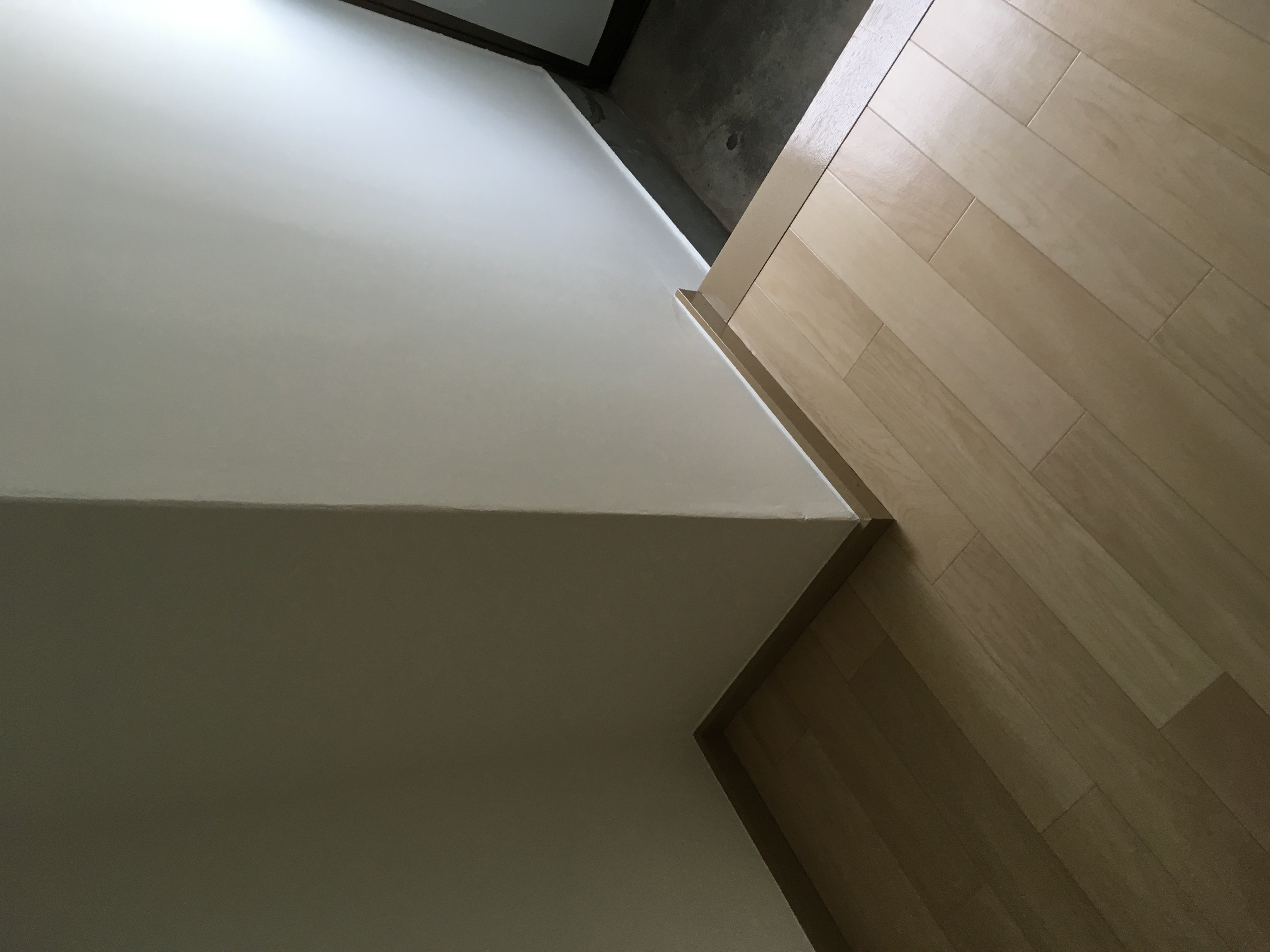 ■壁、補修しました。。。