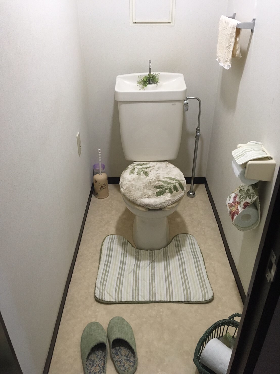 トイレにアクセントクロス＊