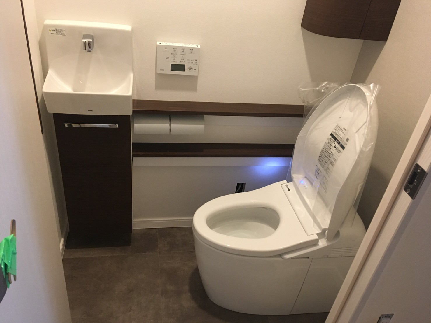 マンション　トイレドア交換