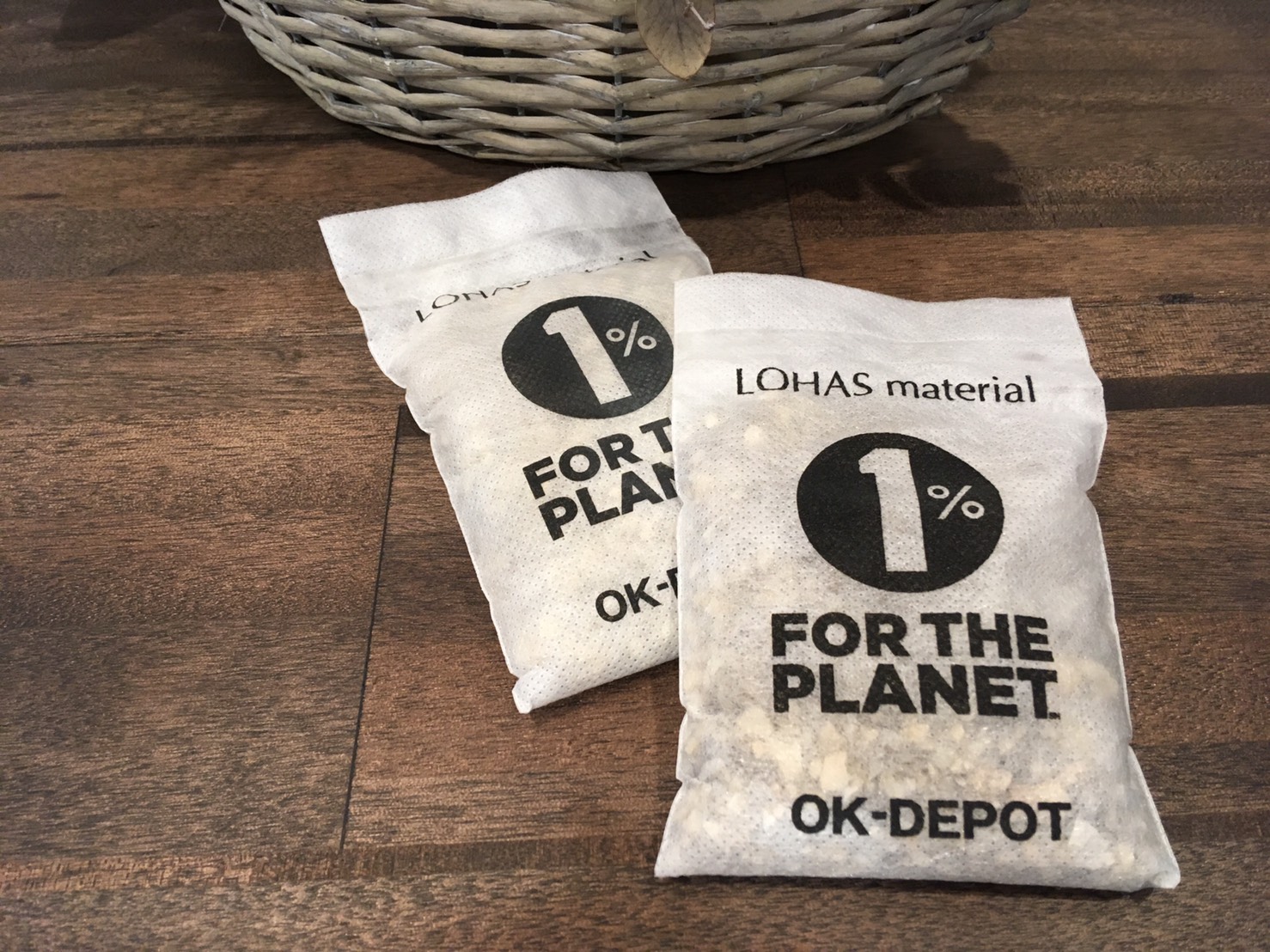 LOHAS material商品　　--珪藻土消臭パック--