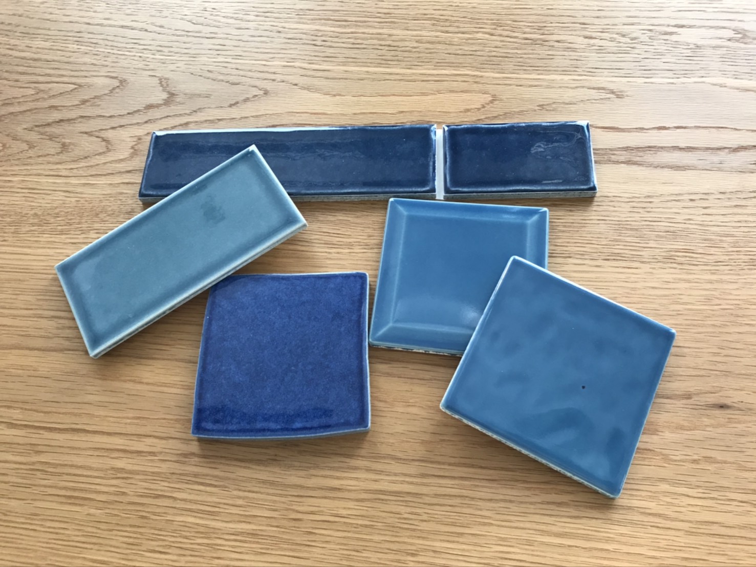 綺麗な青いタイルに惚れ惚れ・・・