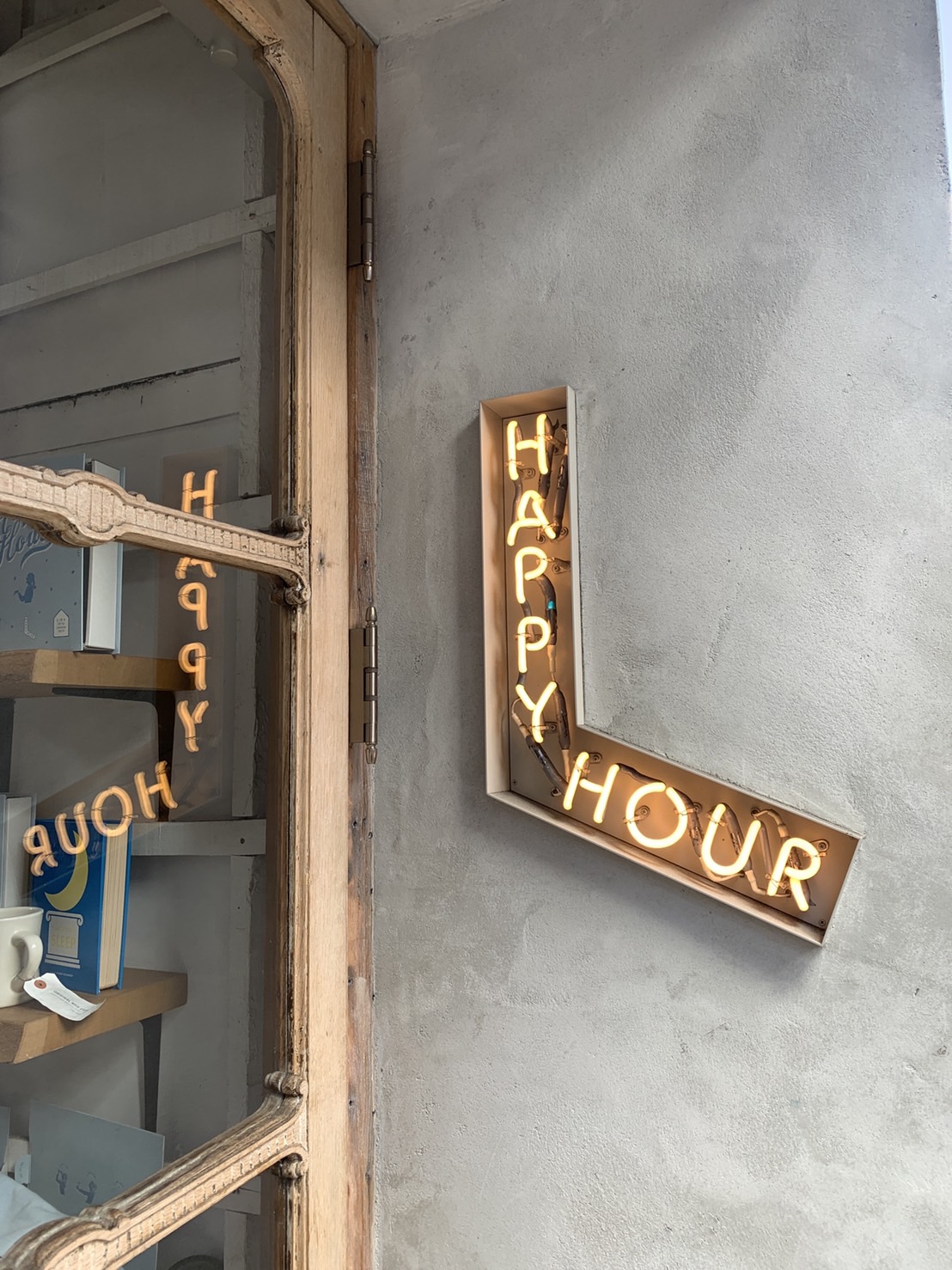 長屋を改装したお店　〈 HAPPY HOUR 〉@広尾