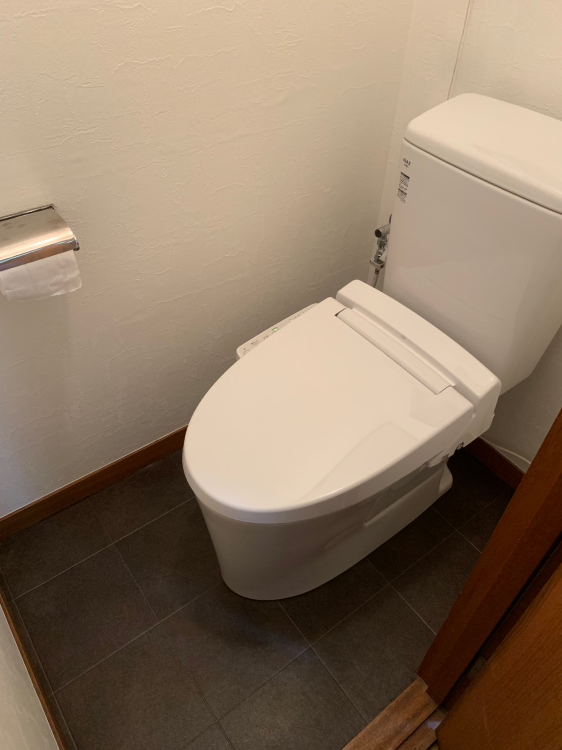 シックなトイレ