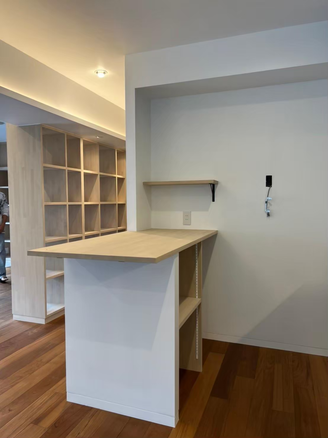 収納力抜群の造作本棚