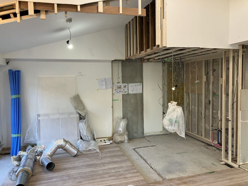 6BA39E99-9942-46A4-AEC9-F91FBC9FF86B