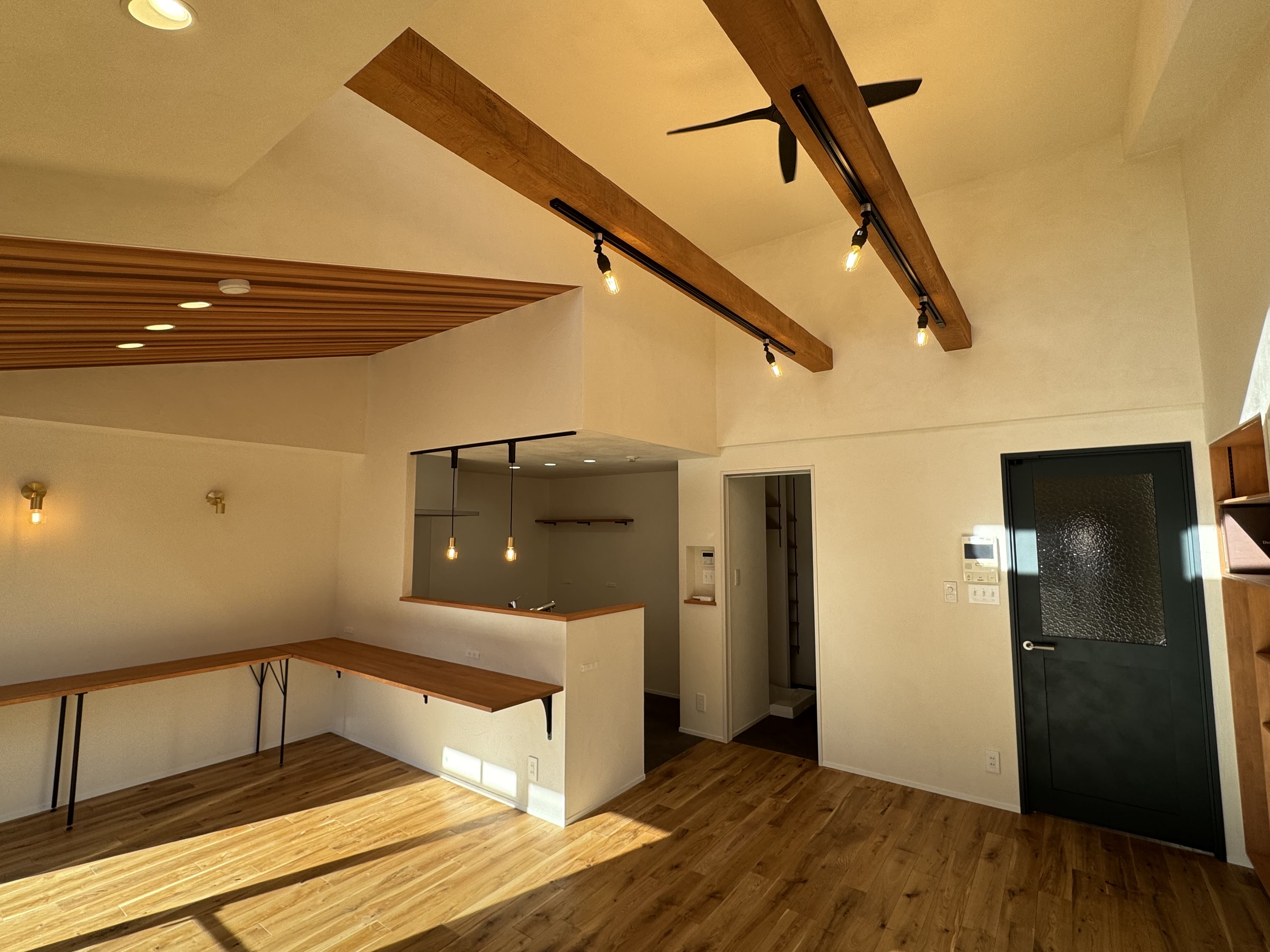 木のぬくもりを感じるお家が完成しました！