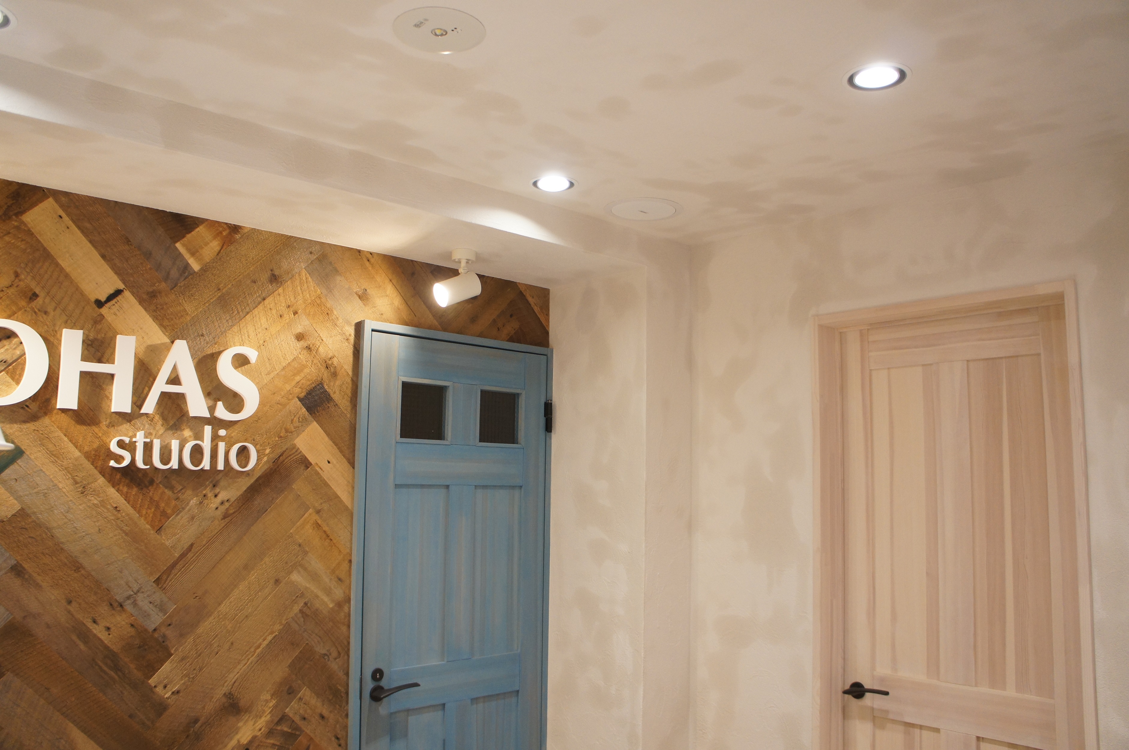 珪藻土パワーでカラカラ湿気対策