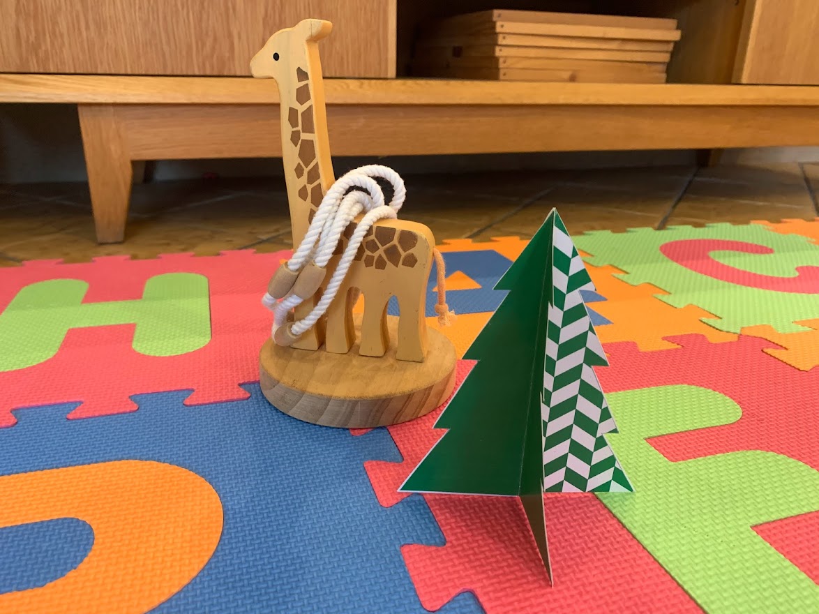 ペーパークラフトでおしゃれなクリスマスツリー♪