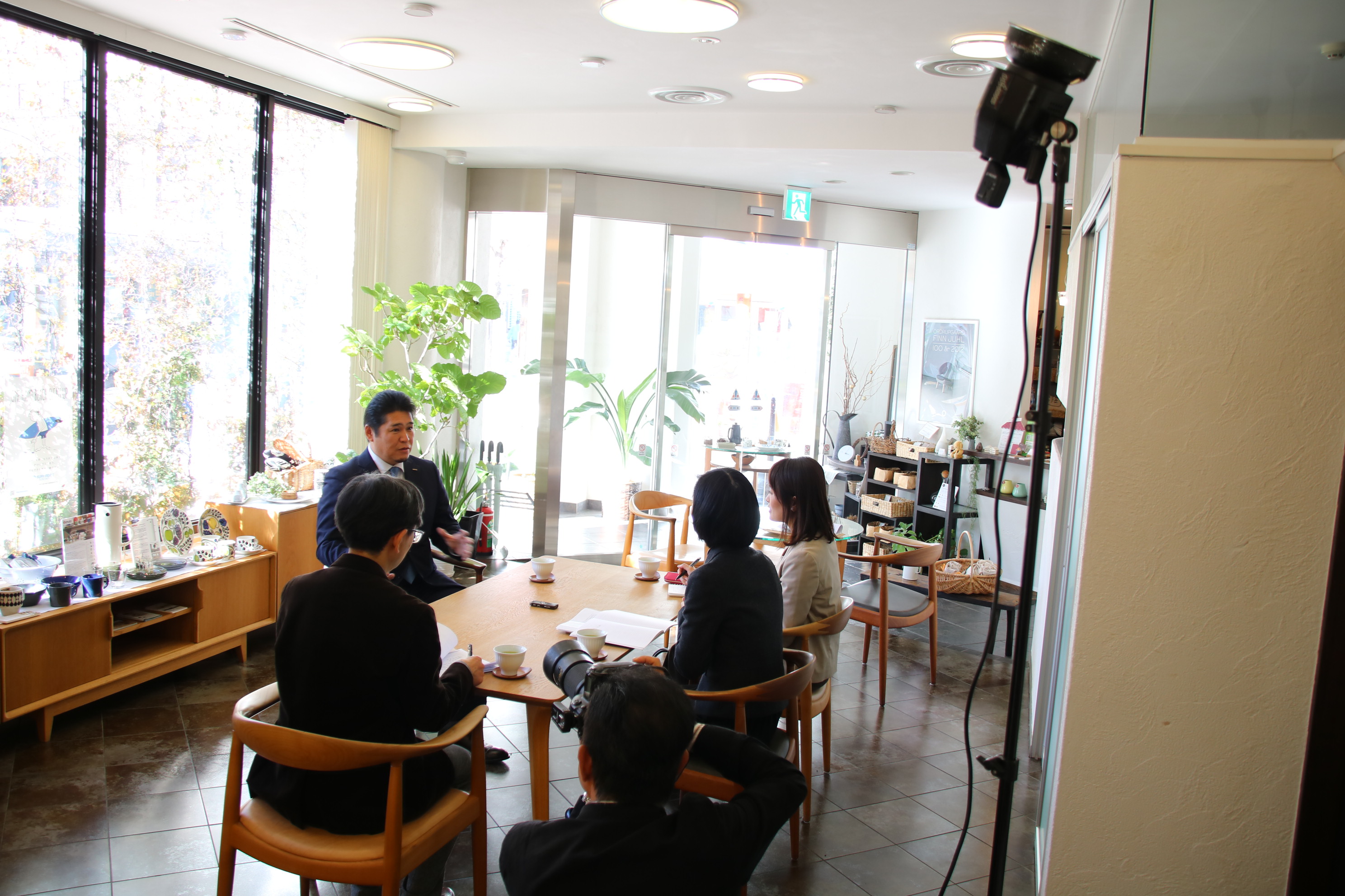 雑誌の取材を受けました。