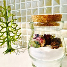 ワークショップ「お掃除にも使える！重曹アロマディフューザー作り」