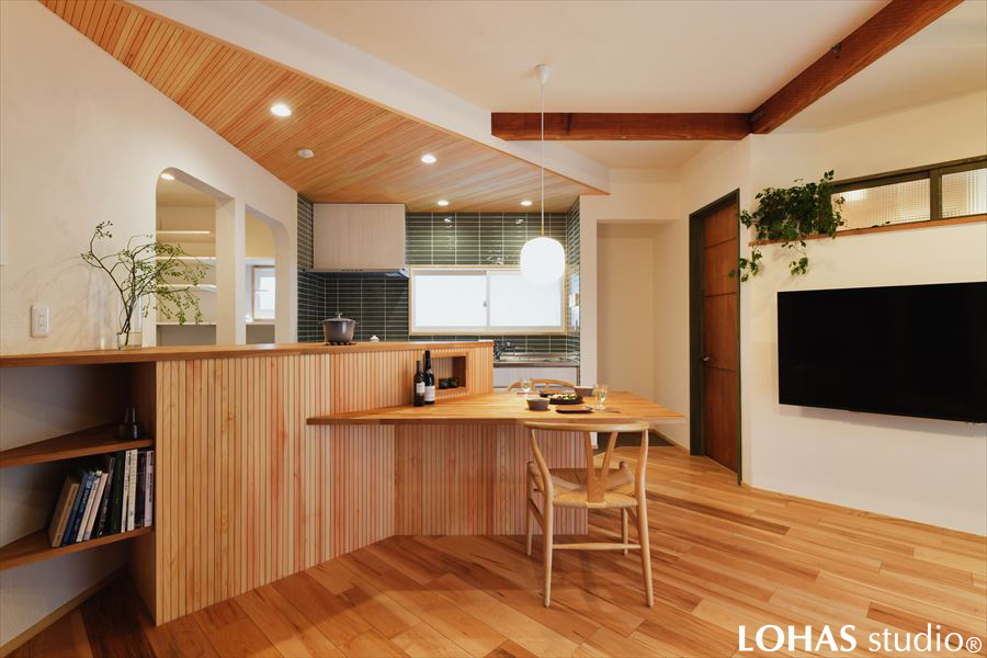 風の通り抜ける大空間に生まれ変わったリビングの様子