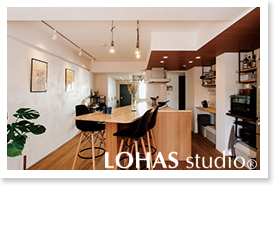 家族で食卓を囲むキッチン～KATARAI～（マンション）」