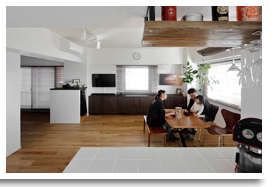 No.0428 潮騒ささやく爽やかな佇まいの家 -中古購入とリフォームを同時進行- 画像